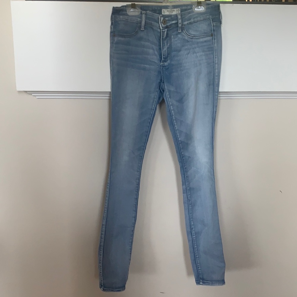 Abercrombie and Fitch, light washed jegging